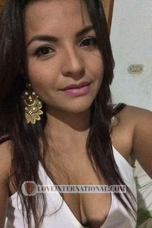 181990 - Kely Age: 38 - Colombia