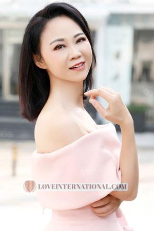 185182 - Yuanyuan (Kitty) Age: 54 - Hong Kong