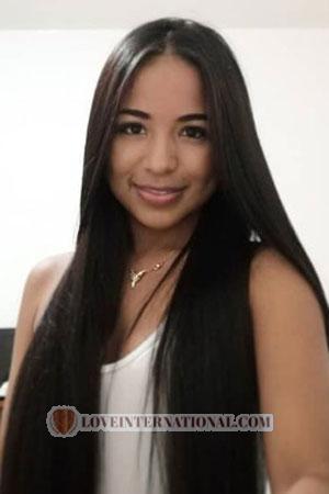 211709 - Maria Fernanda Age: 25 - Colombia