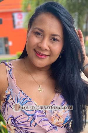 225125 - Liceth Age: 41 - Colombia